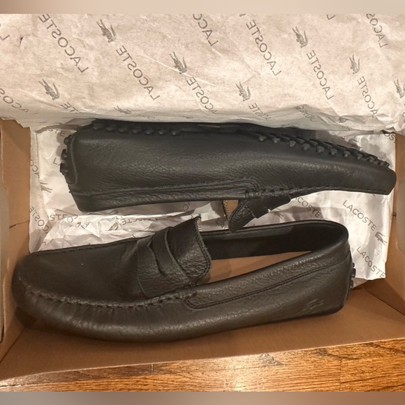 NWT MENS LACOSTE BLACK LEATHER CLASSIC STYLE DRIVING LOAFER SHOE W BOX - SIZE 10